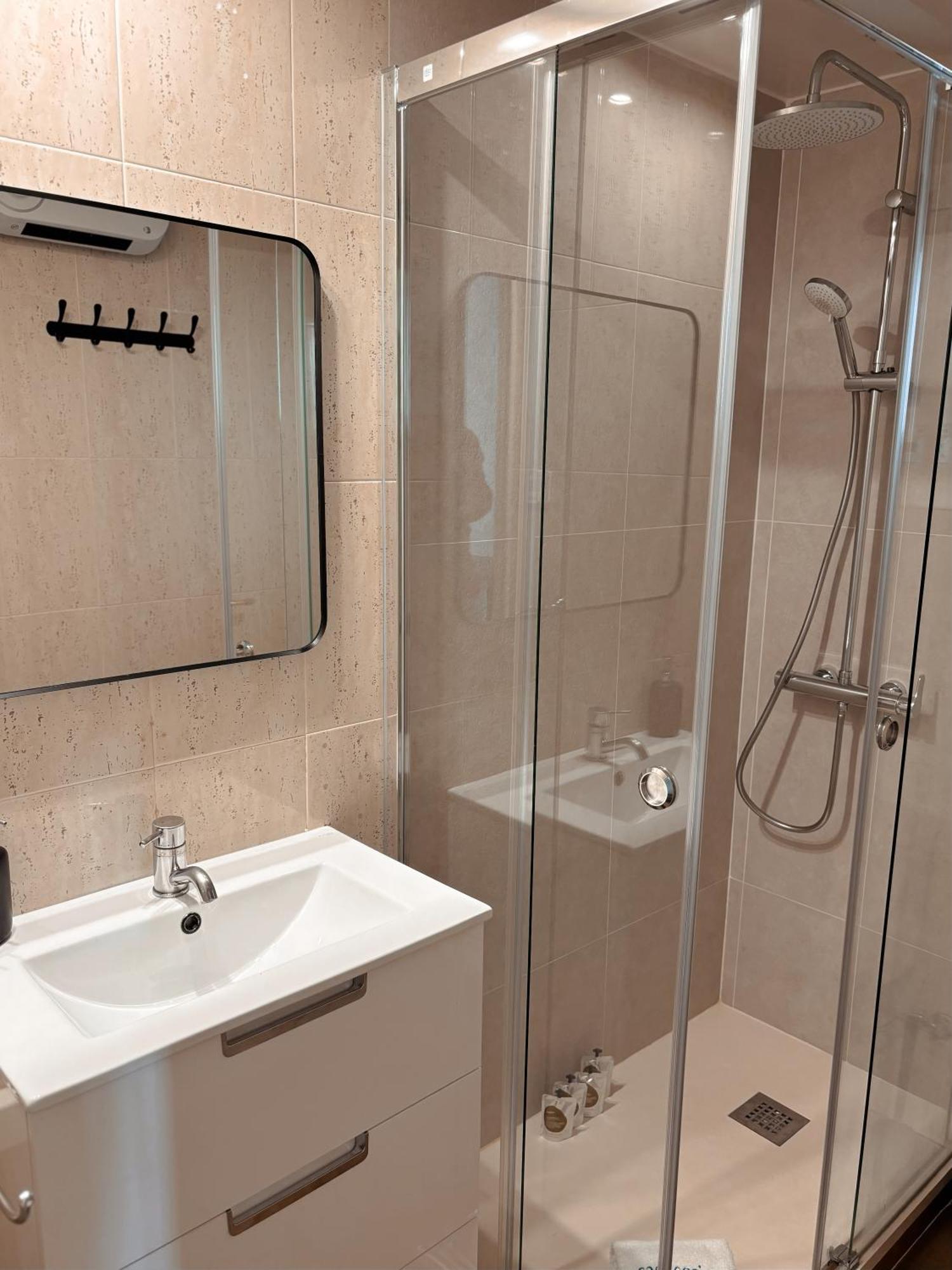 Apartament Casa Cosi - Industria Barcelona Zewnętrze zdjęcie